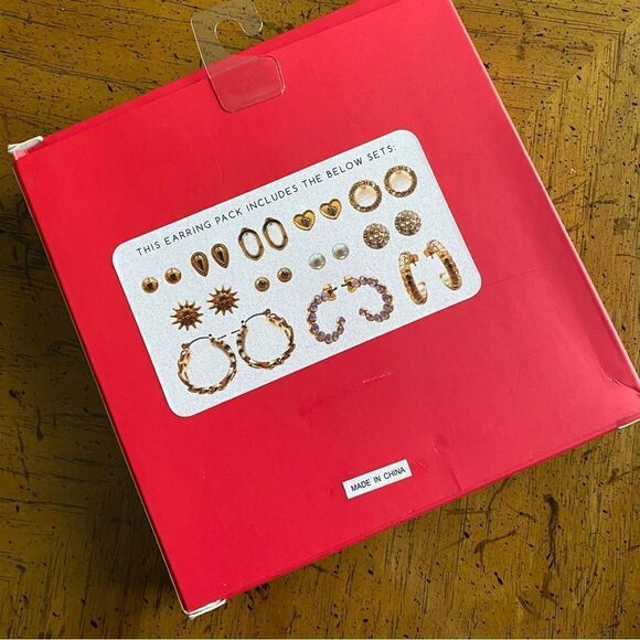 Earrings 12 Days of Bling Gold Studs Hoops Gift Set Casual Neutral Holiday - Picture 5 of 6